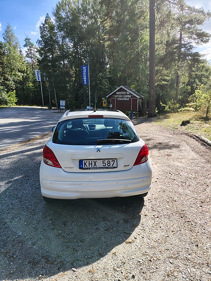 Peugeot 207 7 of 16