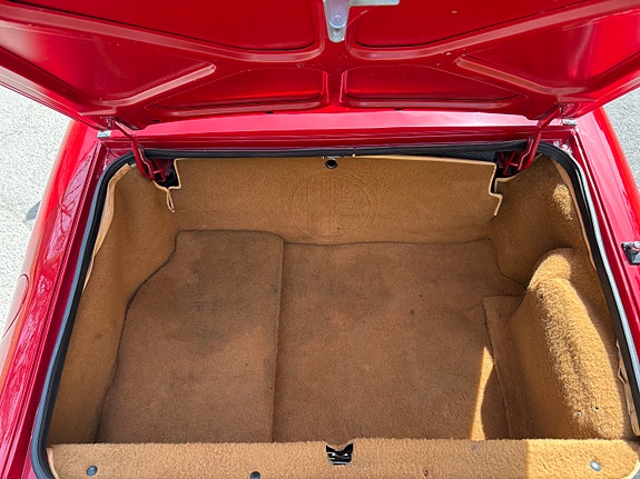 Alfa Romeo Spider 12 of 13