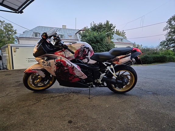 BMW K 1200 S 2 of 3