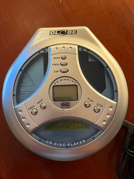 GLOBE Portabel CD-spelare - retro Discman med ESP