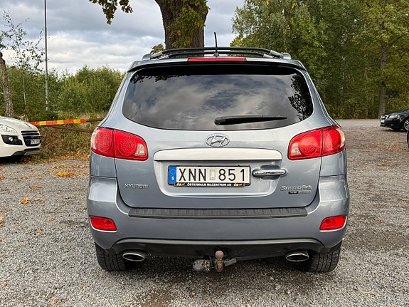 Hyundai Santa Fe 8 of 18