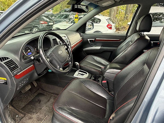 Hyundai Santa Fe 9 of 18