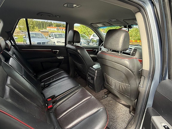 Hyundai Santa Fe 16 of 18
