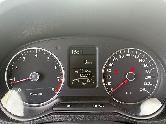 Volkswagen Polo 6 of 8