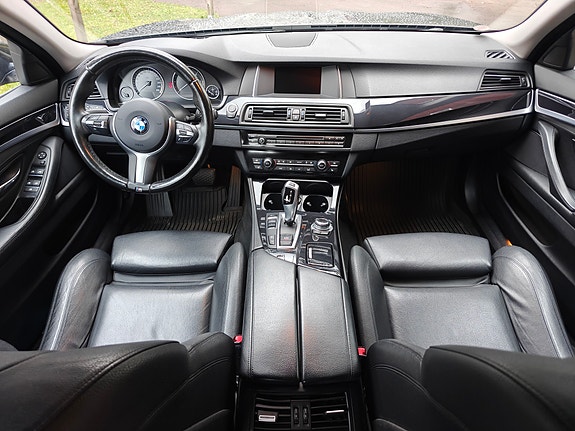 BMW 520d 2 of 11
