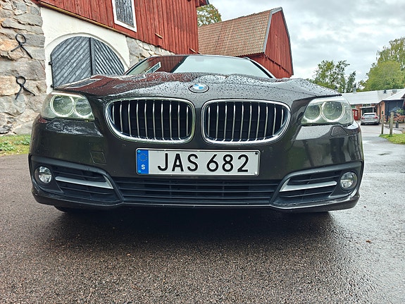 BMW 520d 5 of 11