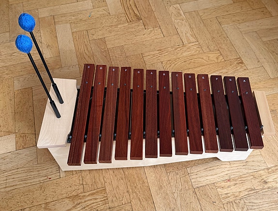 Product image 1 of 2