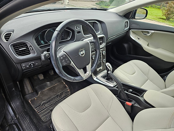 Volvo V40 7 of 11