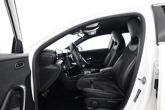 Mercedes-Benz A200 10 of 25
