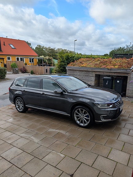 Volkswagen Passat 4 of 7