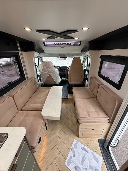 CHALLENGER X150 Stor lounge, endast 5.99M lång, dieselvärmare med mer! 21 of 21