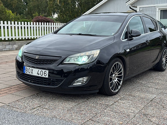Opel Astra 9 of 14