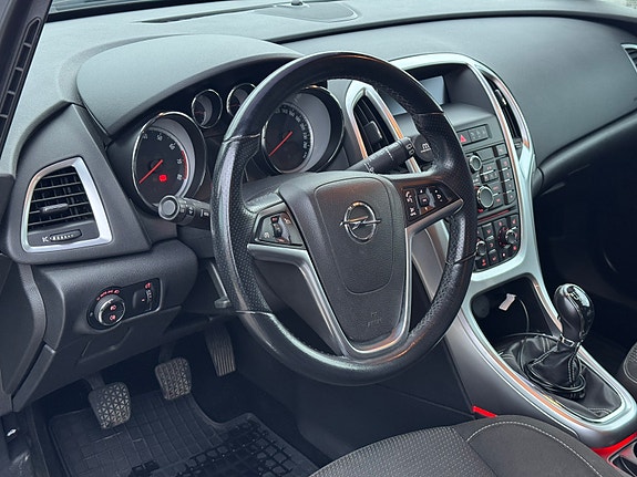 Opel Astra 10 of 14
