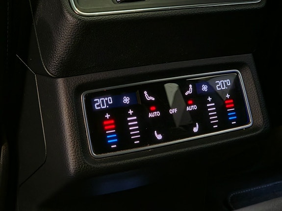 Audi e-tron 14 of 18