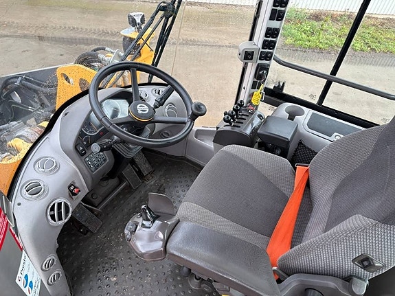 Volvo L90H lastmaskin, all utrustning, släcksystem 3 of 7
