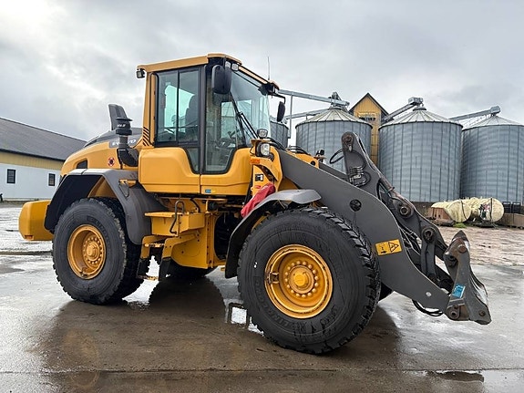 Volvo L90H lastmaskin, all utrustning, släcksystem 4 of 7