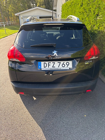 Peugeot 2008 3 of 4