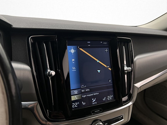 Volvo S90 18 of 30