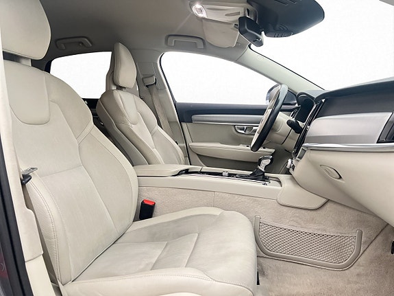 Volvo S90 29 of 30