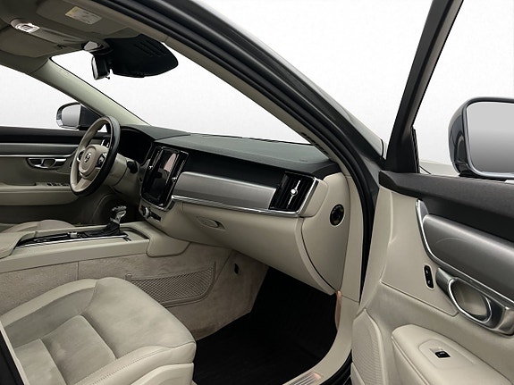 Volvo S90 30 of 30
