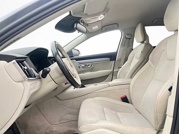 Volvo S90 11 of 30