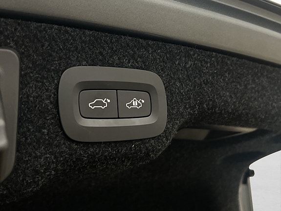 Volvo S90 27 of 30