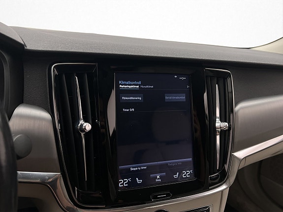 Volvo S90 22 of 30