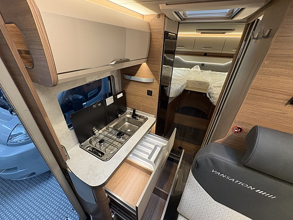 Knaus VAN TI VW VANSATION 640 MEG 9 of 12