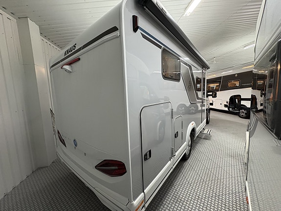 Knaus VAN TI VW VANSATION 640 MEG 2 of 12