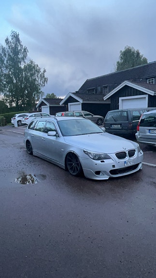 BMW 520d 15 of 17