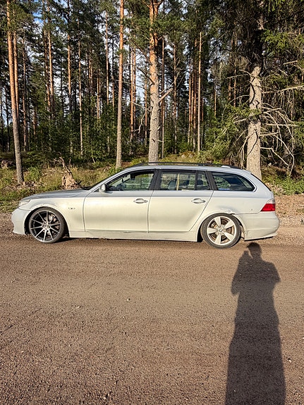 BMW 520d 4 of 17