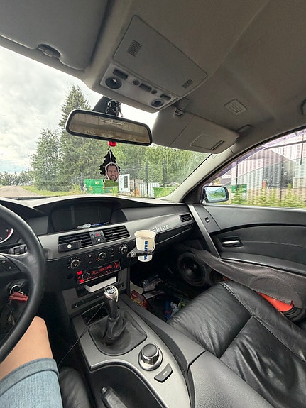 BMW 520d 11 of 17