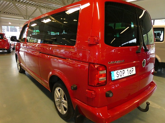 Volkswagen Caravelle 2 of 10