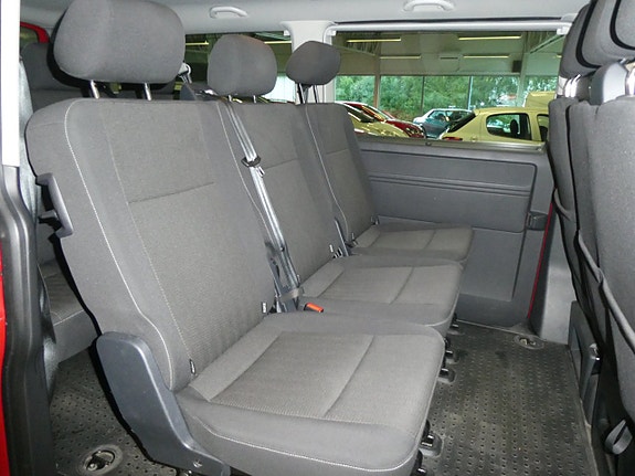 Volkswagen Caravelle 10 of 10