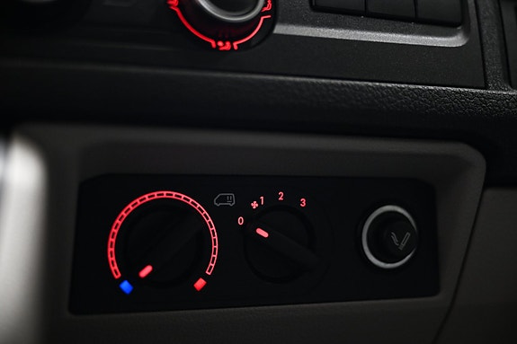 Volkswagen Transporter 24 of 30