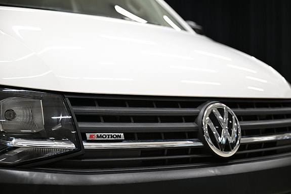 Volkswagen Transporter 12 of 30