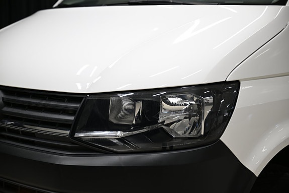 Volkswagen Transporter 14 of 30