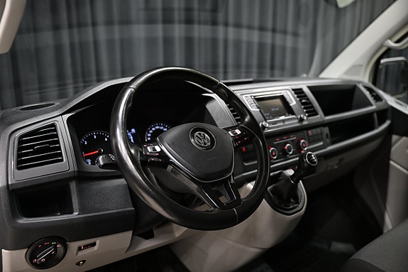 Volkswagen Transporter 17 of 30