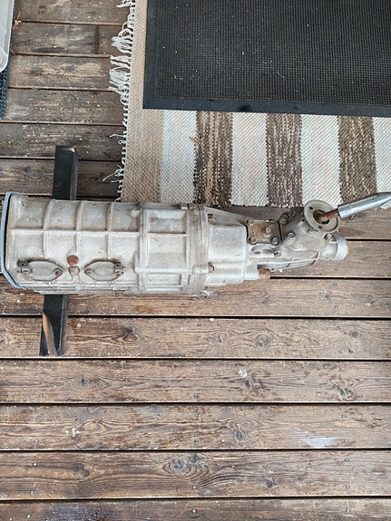 Product image 1 of 2