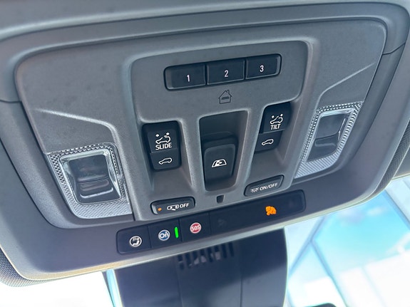 Chevrolet Silverado 1500 6 of 12