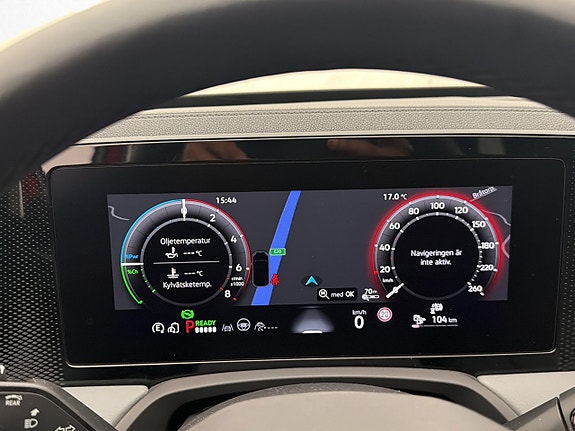 Volkswagen Passat 15 of 30