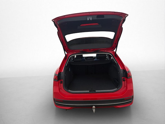 Volkswagen Passat 28 of 30