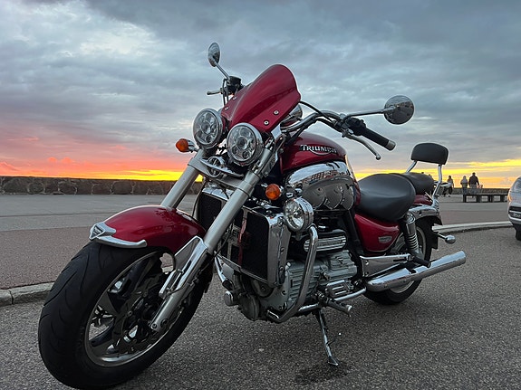 Triumph Rocket lll 3 of 5