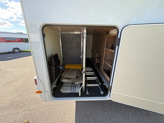 Sunlight T 67 (kamrem+service -26, taksäng, 3500kg) 5 of 19