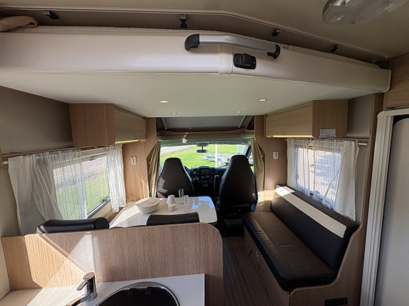 Sunlight T 67 (kamrem+service -26, taksäng, 3500kg) 12 of 19