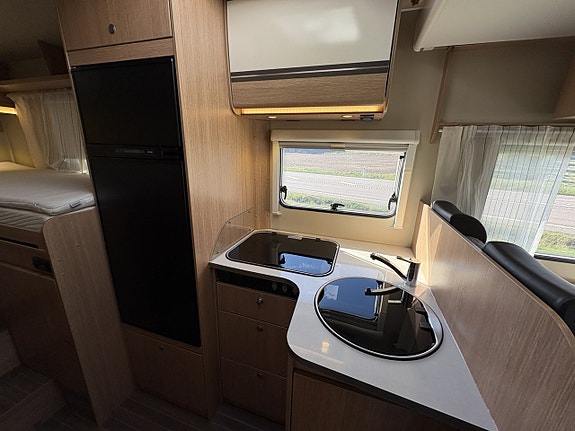 Sunlight T 67 (kamrem+service -26, taksäng, 3500kg) 13 of 19
