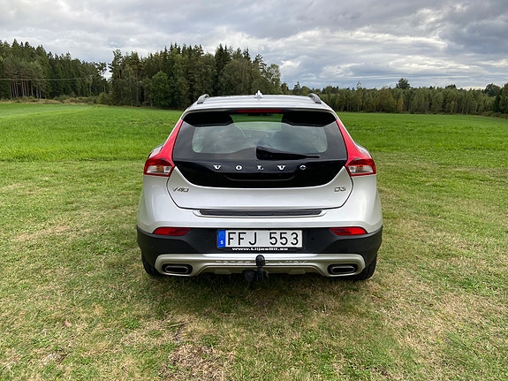 Volvo V40 Cross Country 6 of 8