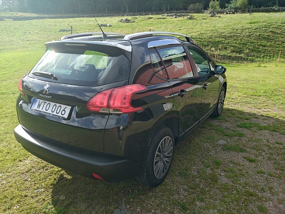 Peugeot 2008 4 of 9