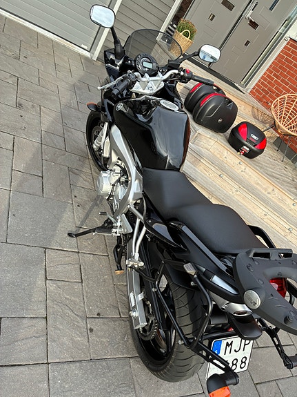 Yamaha FZ6-S 4 of 13