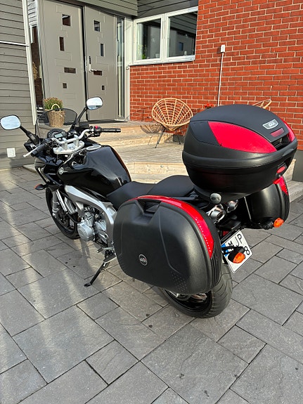 Yamaha FZ6-S 9 of 13